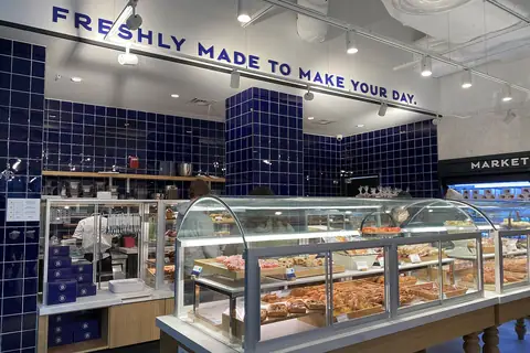 Becws Islyn Bakery photo 2